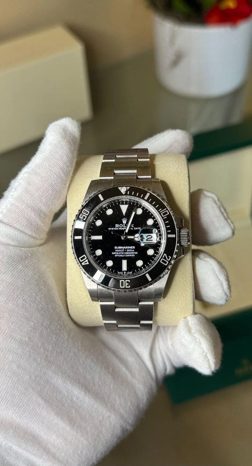 Rolex Submariner Date Black Dial – 2025 – Mint – Full Set