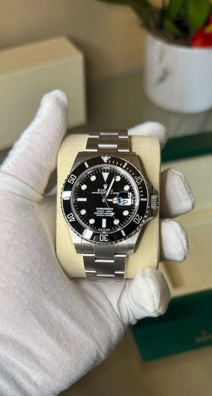 Rolex Submariner Date Black Dial – 2025 – Mint – Full Set