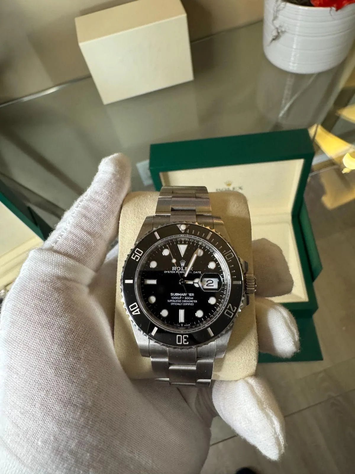 Rolex Submariner Date Black Dial – 2025 – Mint – Full Set